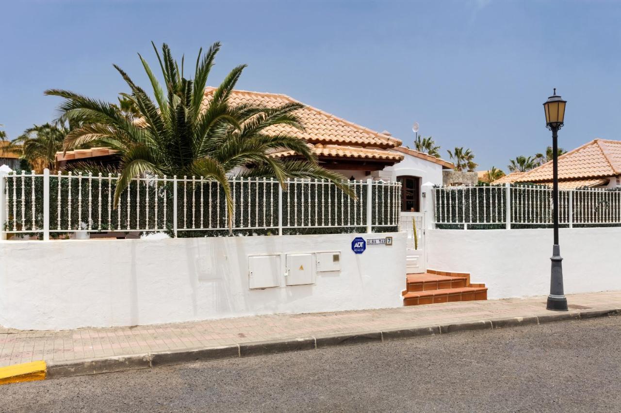 Villa Relax Deluxe Private Pool Corralejo By Holidays Home Ngoại thất bức ảnh