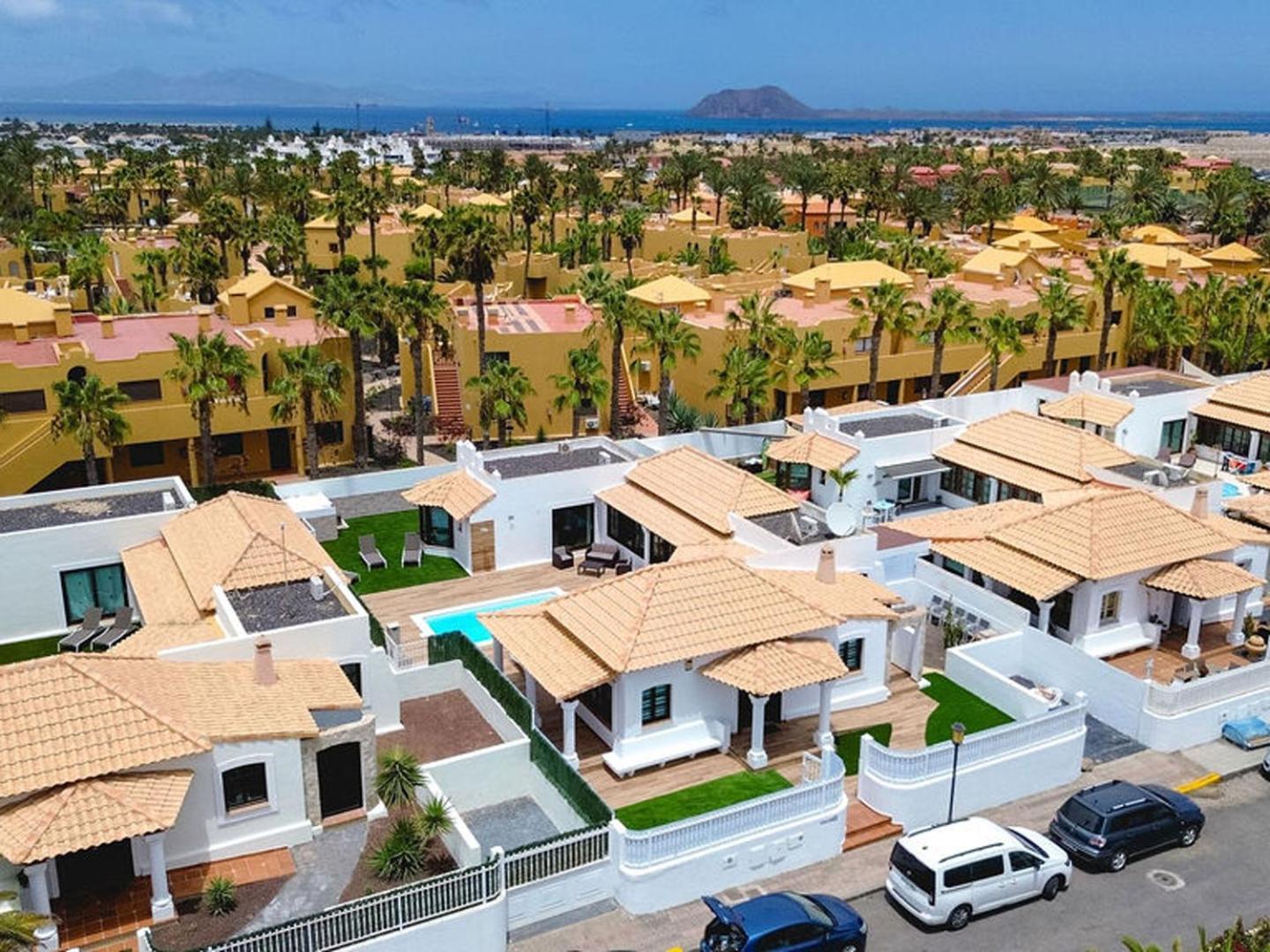 Villa Relax Deluxe Private Pool Corralejo By Holidays Home Ngoại thất bức ảnh